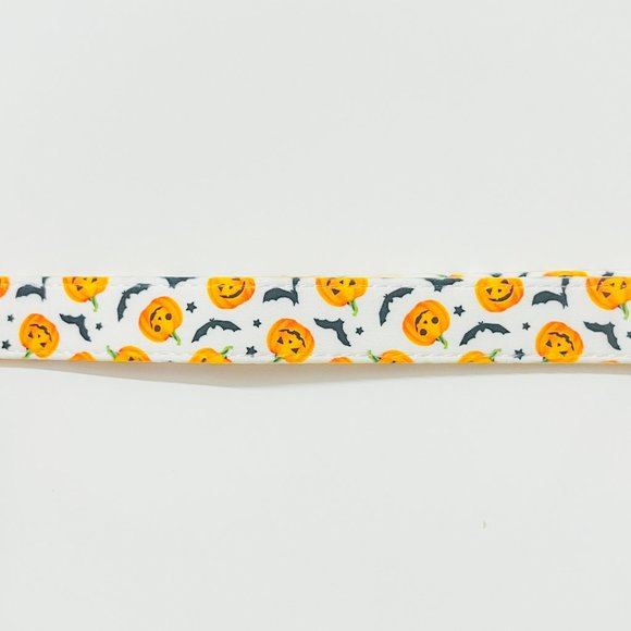 Halloween Dog Collar with Jack-o'-Lanterns and Bats (Medium) - Picture 6 of 6